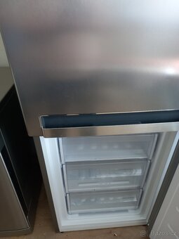 LEDNIČKA S MRAZÁKEM, WHIRLPOOL, NEREZ,PĚKNÁ - 3