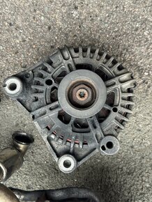 Alternátor Bosch 0986048921 BMW E46 320d - 3