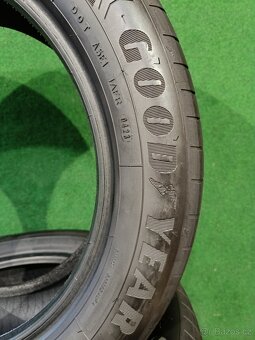 4ks letni 205/55/17 Goodyear - 3