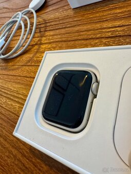 Apple Watch SE 40mm stříbrné - 3