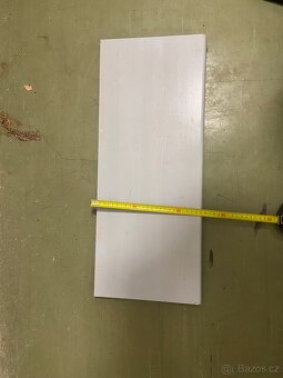 Vnitřní parapety bílé nové 60x24cm,3 kusy - 3
