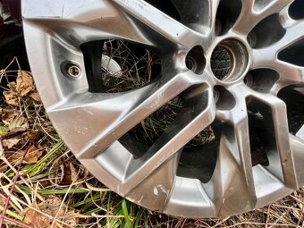 1ks Alu original disk na RAV4 19palcu 2017 - 3