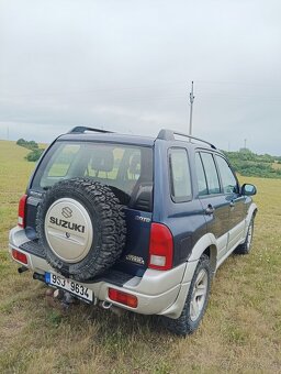 Suzuki Grand Vitara 2.0 - 3
