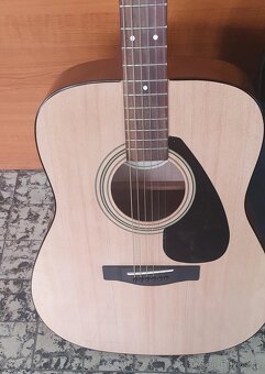 akustická kytara Yamaha F310 - 3