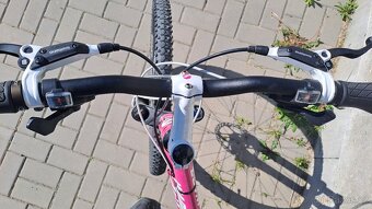 Kvalitní dětské / dámské horské celoodpružené kolo 26 - 3