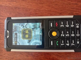 Telefon CAT B100, jako nový - 3