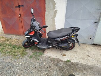 Skútr kymco - 3