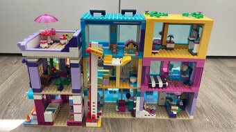 Lego friends 41704 Budova na hlavní ulici - 3
