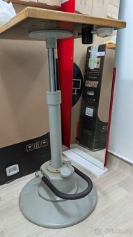 Hydraulický pracovní stolek – výškově nastavitelný 70–90 cm, - 3