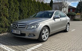 Mercedes C320 - 3