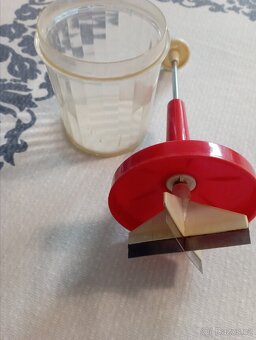 Retro ruční sekáček - 3