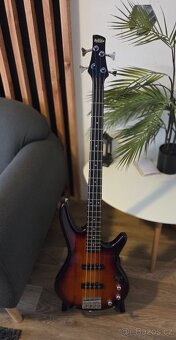 Baskytara Ibanez - 3