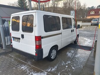 Peugeot Boxer 2.5 D 63 kW 9 míst kombi osobní - 3