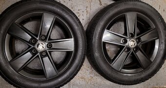Škoda Octavia 3,alu 16',černé,zimní Continental - 3