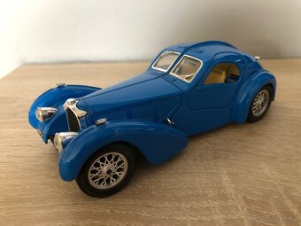 Bugatti Atlantic 1936, 1:24, Bburago made in Italy - 3