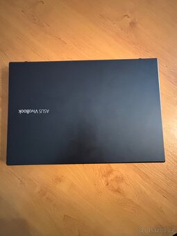 ASUS VivoBook 15 - 3