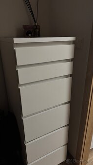 Bila komoda/sperkovnice - 3