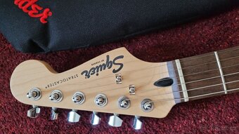 Fender Squier Bullet Stratocaster HT IL Brown Sunburst - 3
