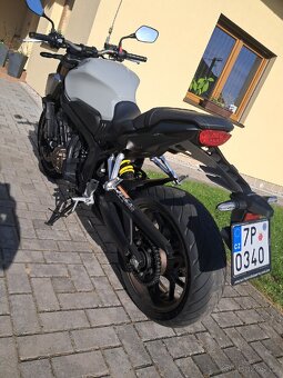 Honda CB650R - 3