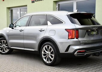 Kia Sorento 2.2CRDi BOSE PANORAMA 7MÍST - 3