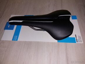 Sedlo PRO Griffon Carbon - 152mm - 3