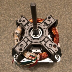 robot RONIC original 3000 náhradní díl - motor - 3