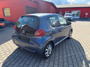 Toyota Aygo 1,0VTI 50kw r.v. 2008 - 3