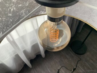Moderní zahnutá lampa - 3