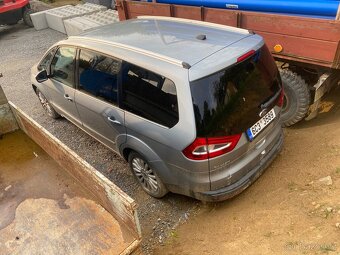 ford galaxy - 3