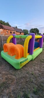 Skákací hrad, bublinkovač, gril na sele, bubble house - 3