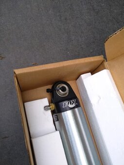 4x nové tlumiče Airshocks, terénní, odpružení Fox Racing Sho - 3