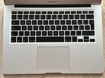 Apple Macbook Air 13¨ / Intel Core i5 / SSD - 3