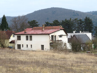 Rodinný dům se zahradou a garáží - 3