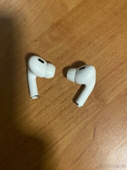 Airpods pro 3 plně funkční - 3