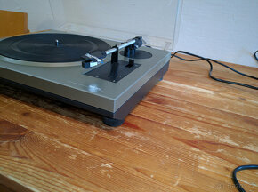 gramofon Tesla NC300 - 3