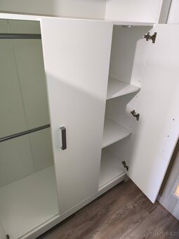Dětská šatní skříň - 3