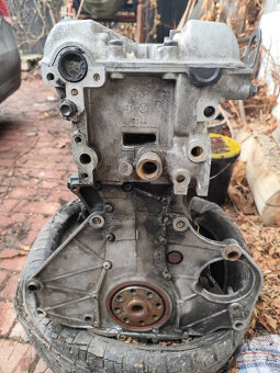 Saab 9-5 motor 2,3T B235E - 3
