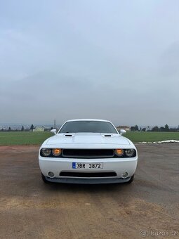 Dodge Challenger R/T 5.7 hemi - 3
