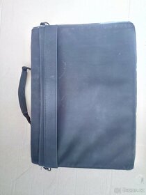 Brašna pro velké notebooky do 17" s bohatým příslušenstvím - 3