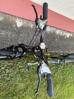 Trekové kolo KELLYS Axis – 28” kola - 3