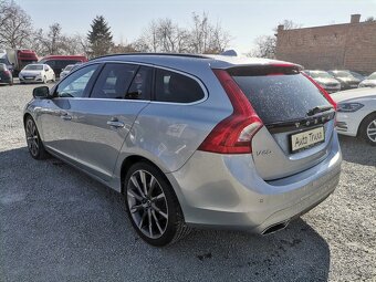 VOLVO V60 2.0 T5 Drive-E 180kW MOMENTUM automat - ČR - 3