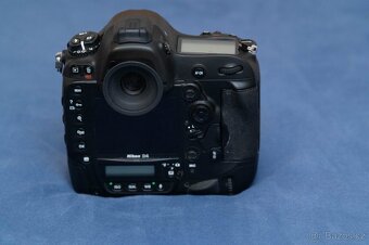 Nikon D4 - 3
