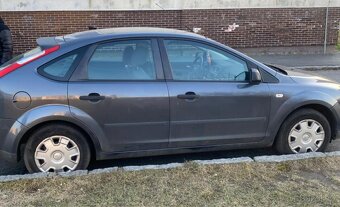 Ford Focus mk2 - 3