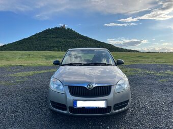 Škoda Fabia 1.2 HTP 44 kw r.v. 2009 98 000 km - 3