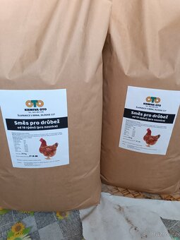 Granule a šrot pro slepice, kačeny, brojlery - 3