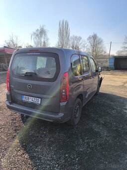 Prodám Opel Combo Life havarované - 3