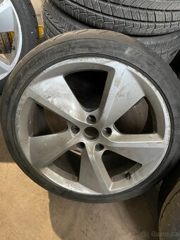 Letní sada 5x112 s pneu 225/40 R18 Seat - 3