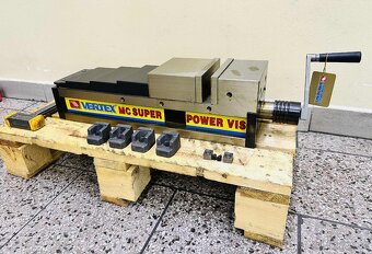 Hydraulický strojní svěrák 160/275 - 3
