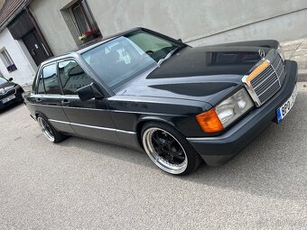 Mercedes w201 190e - 3