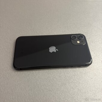 iPhone 11 64GB černý, 12 měsíců záruka - 3